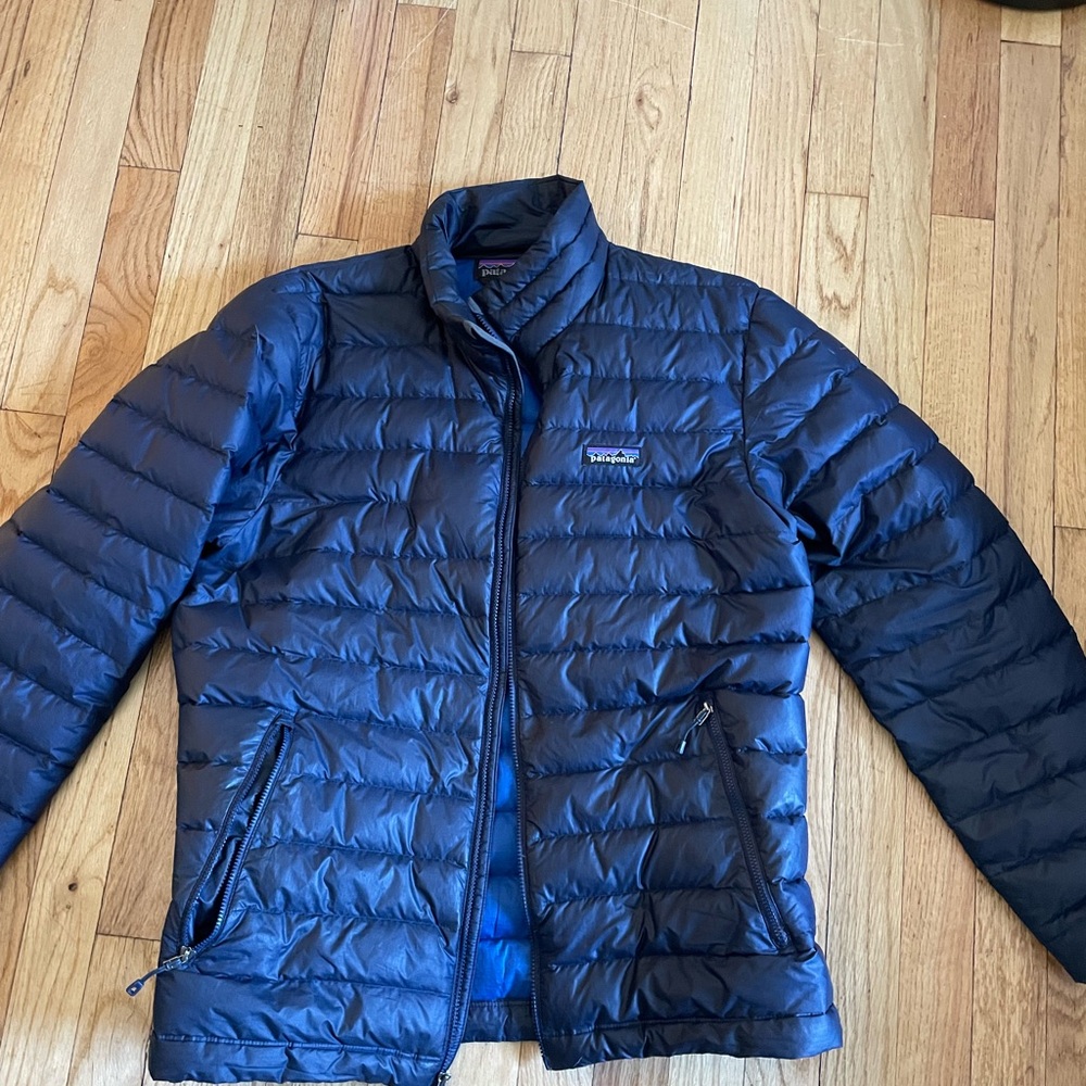 Patagonia Men's Puffer Jacket - Navy Blue